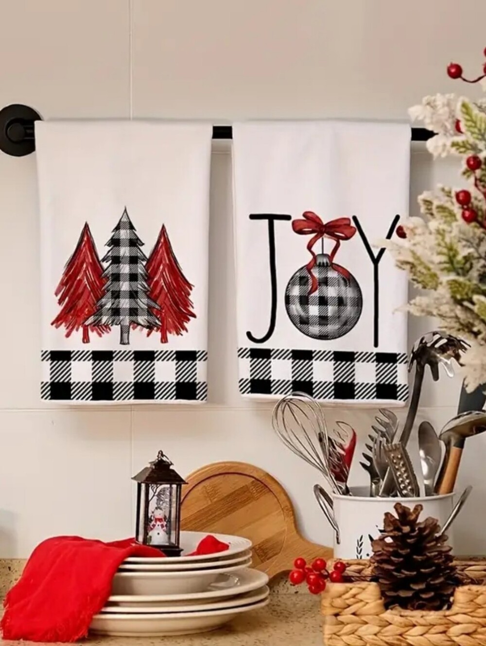 Set of 2 Christmas Dish Towels